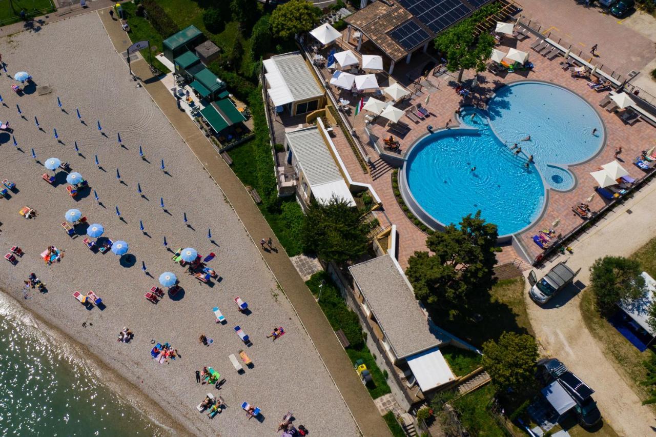 Camping Bergamini Peschiera del Garda Exterior foto